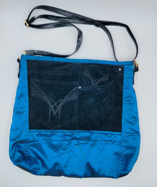 Bag with Shinny Stuff & Black Contrast and Revisable Option