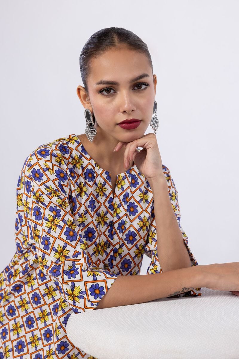 Khaadi Relaxed Fit Floral Printed Kurta Top