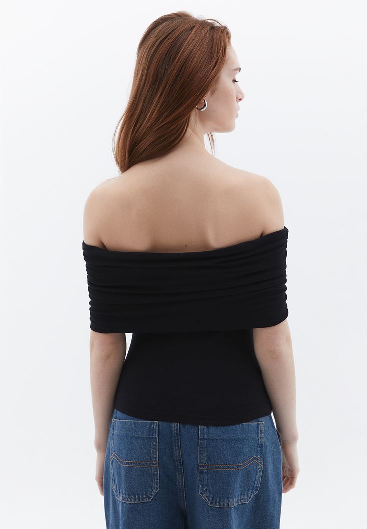 Pre-Order - Off-Shoulder Crop Top